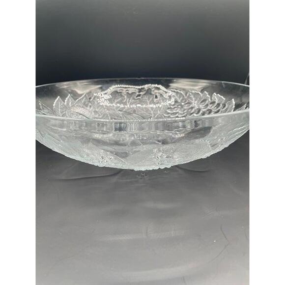 Beautiful Glass Bowl Embossed Fruit and Leaves - Picture 4 of 7